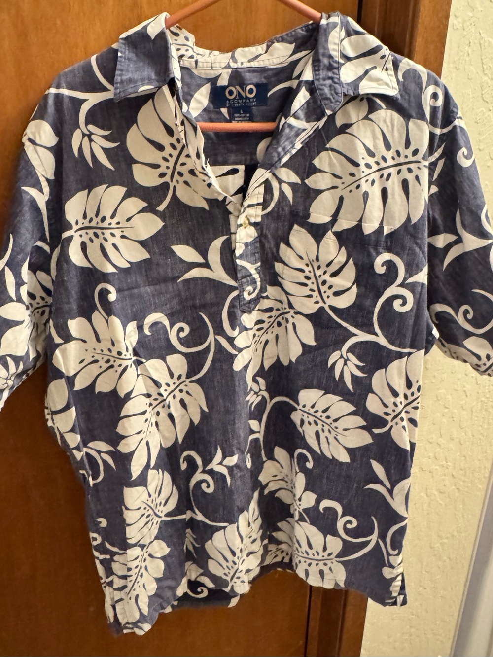 Ono & Company Casual Navy Blue & White Hawaiian Print Button-Down Shirt